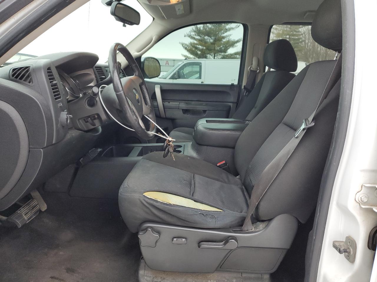 2010 Chevrolet Silverado - Image 7