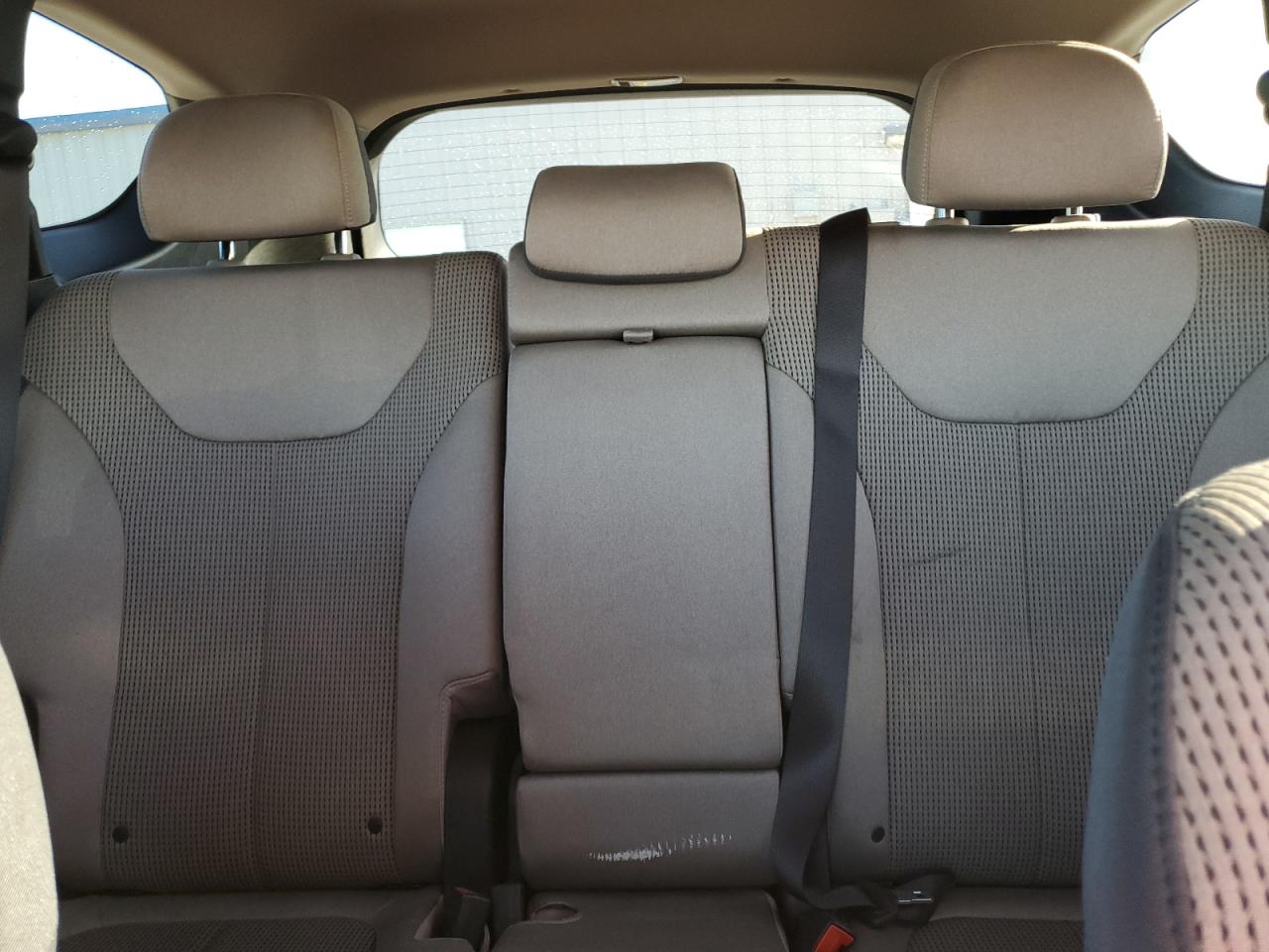 2020 Hyundai Santa Fe - Image 10