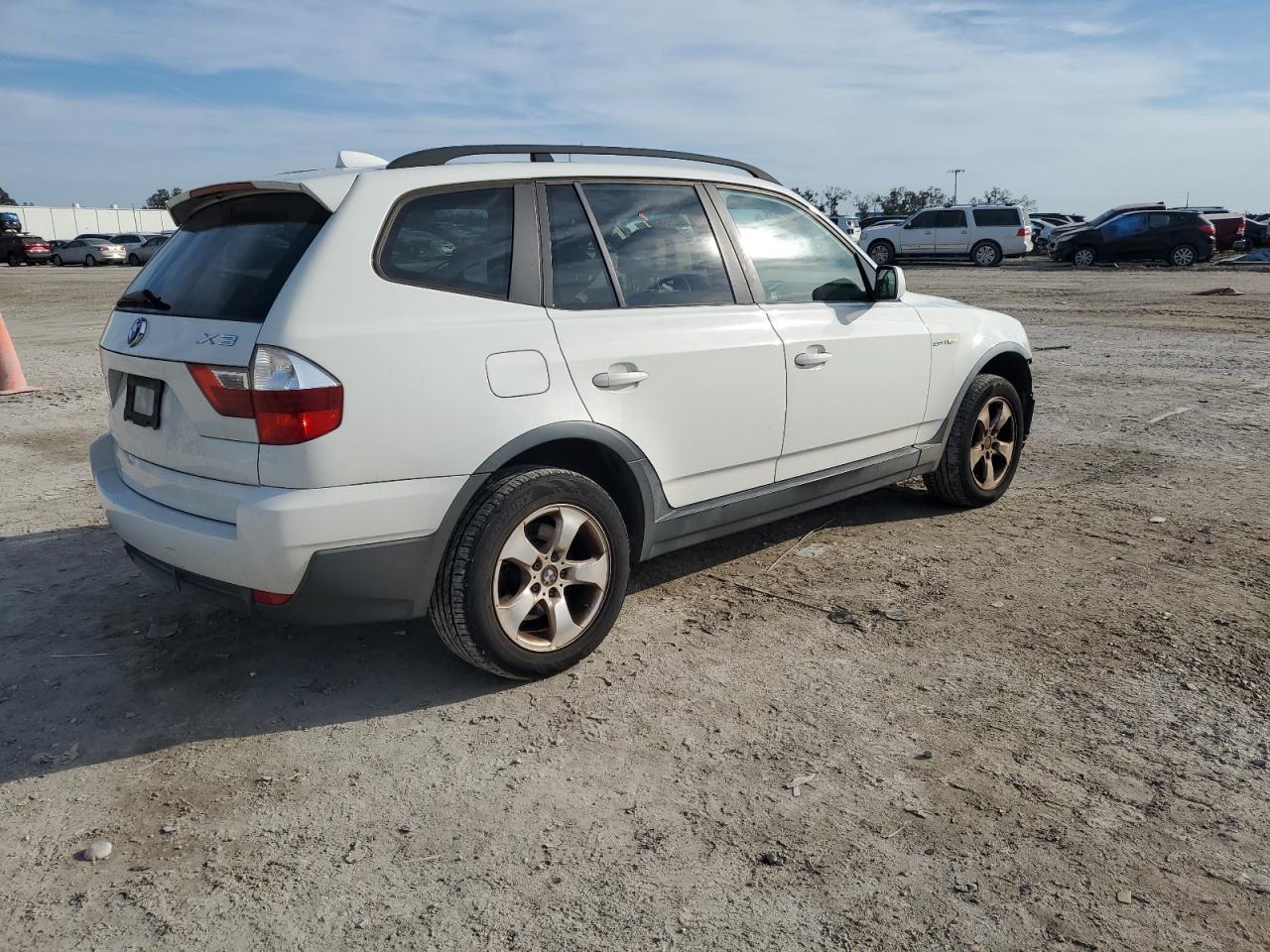 2008 BMW X3 - Image 3