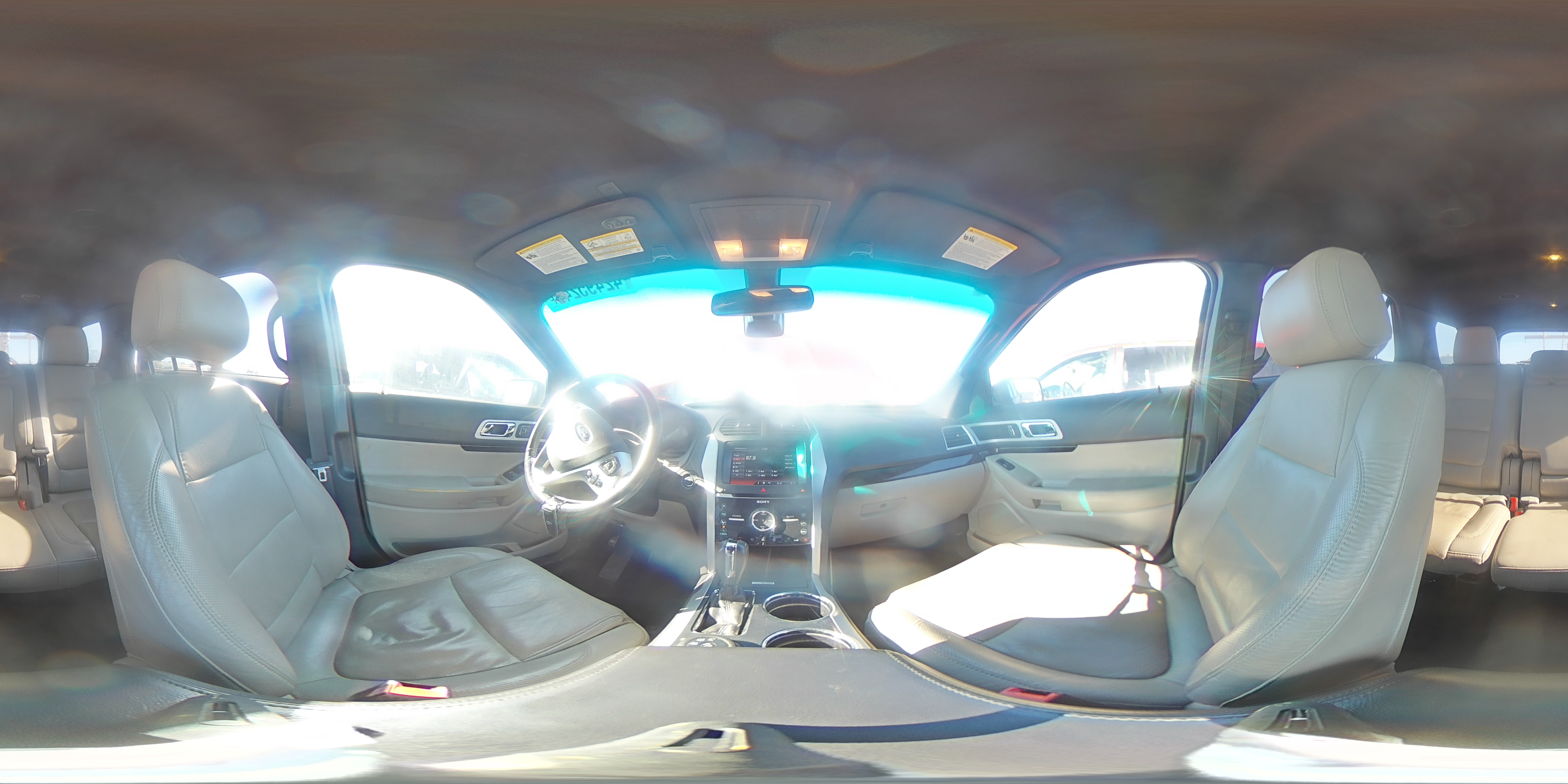 2014 Ford Explorer - Image 14