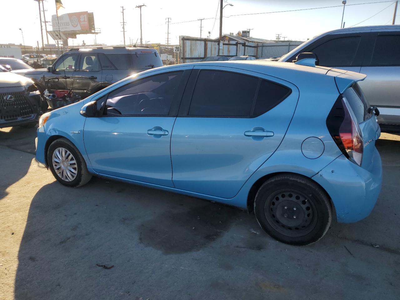 2015 Toyota Prius - Image 2