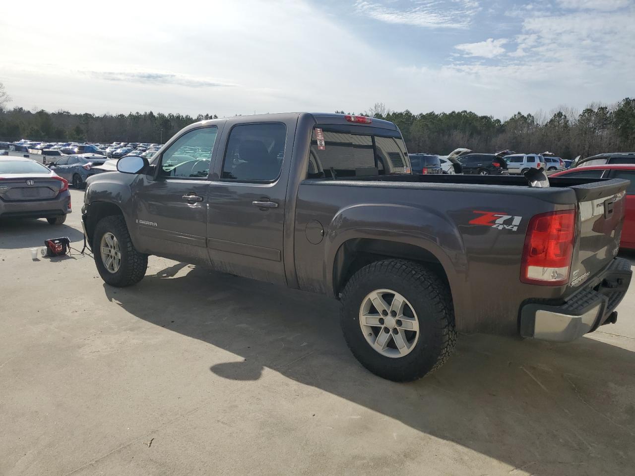 2008 GMC Sierra - Image 2