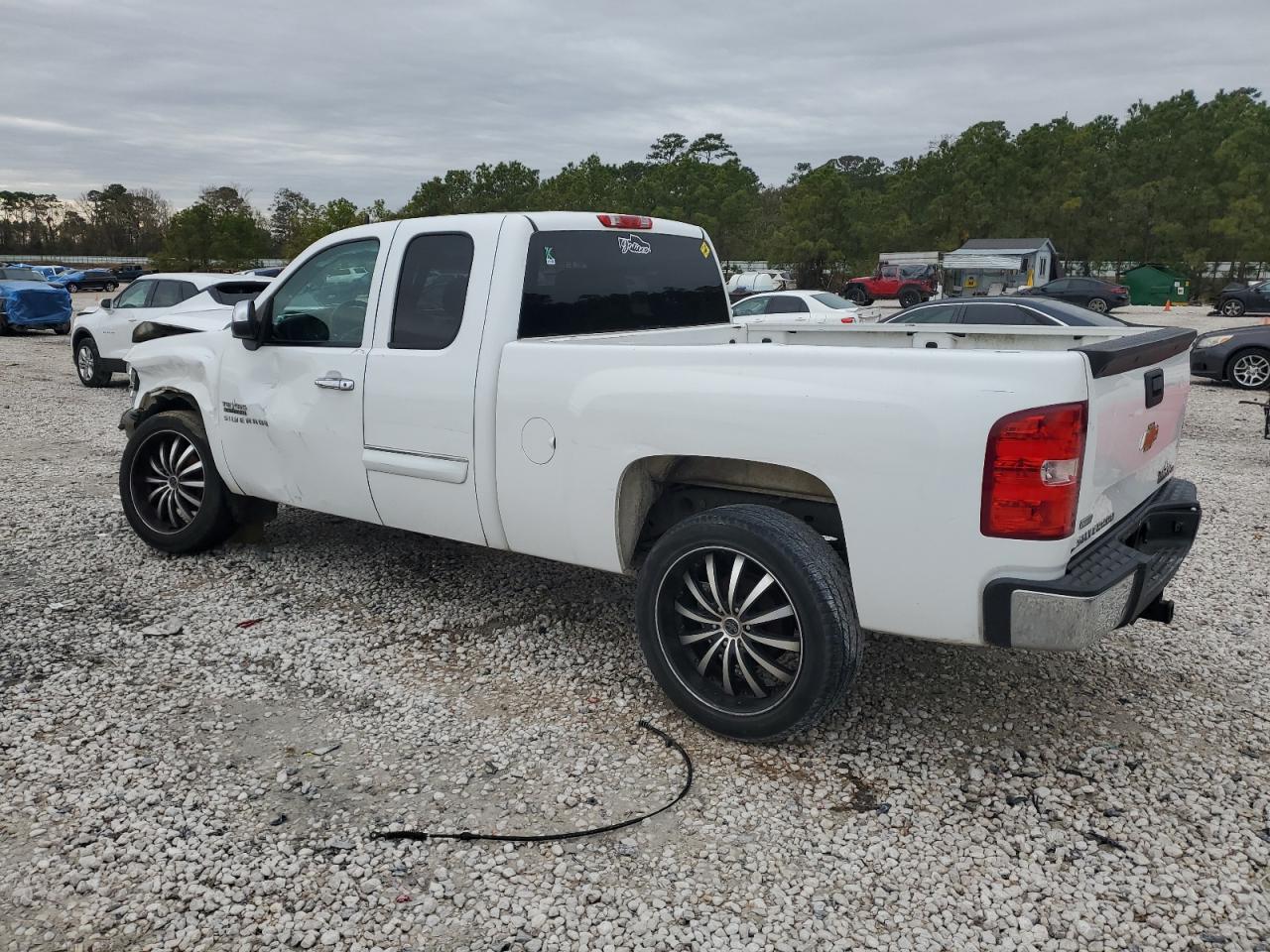 2012 Chevrolet Silverado - Image 2