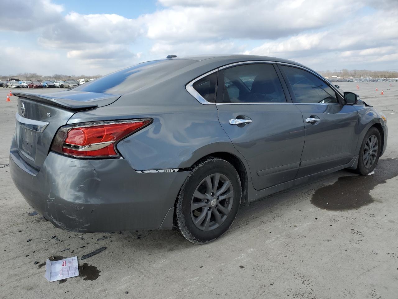 2015 Nissan Altima - Image 3
