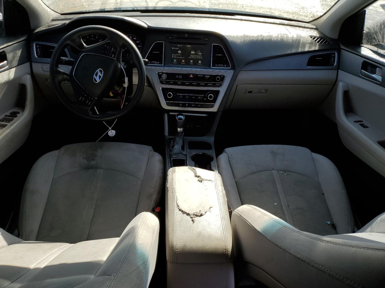 2016 Hyundai Sonata - Image 8