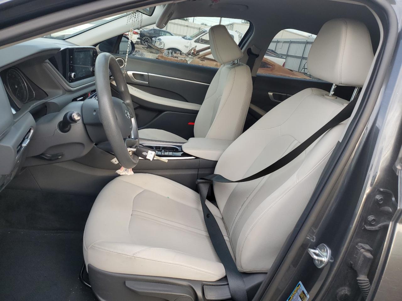 2022 Hyundai Sonata - Image 7
