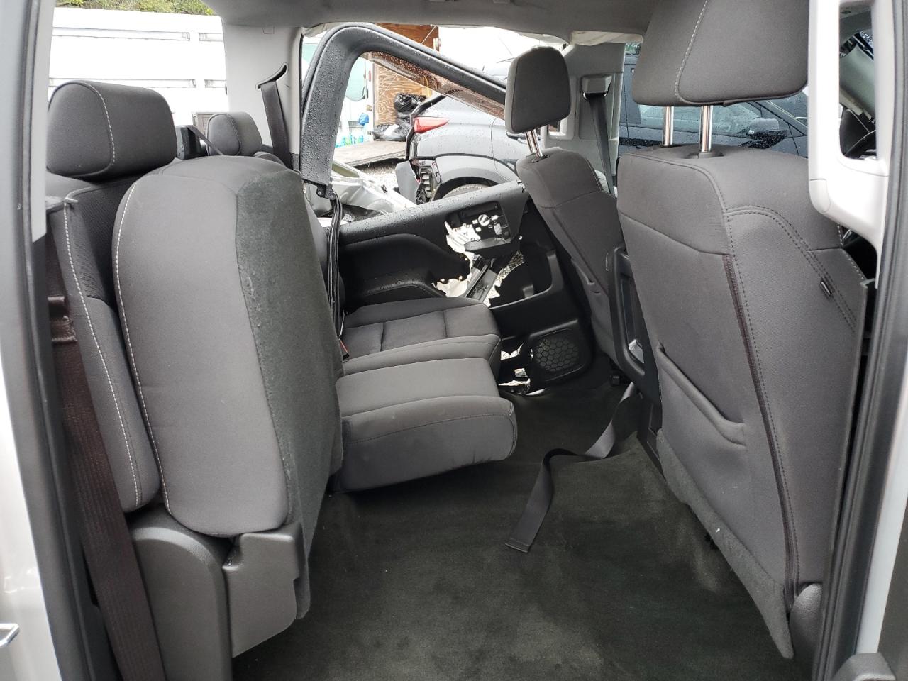 2017 Chevrolet Silverado - Image 10