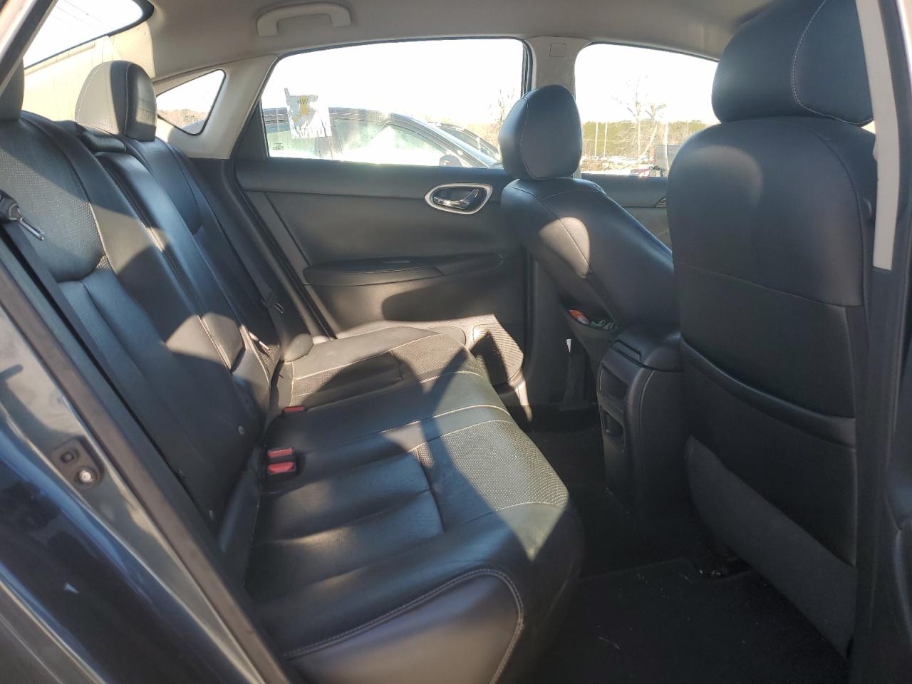 2015 Nissan Sentra - Image 10