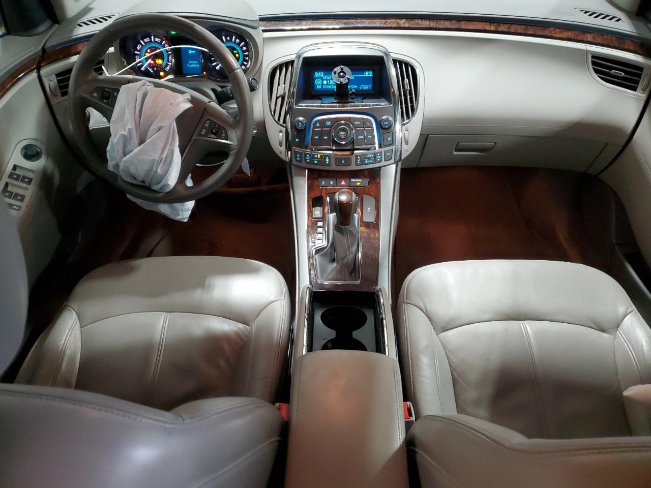 2010 Buick LaCrosse - Image 8