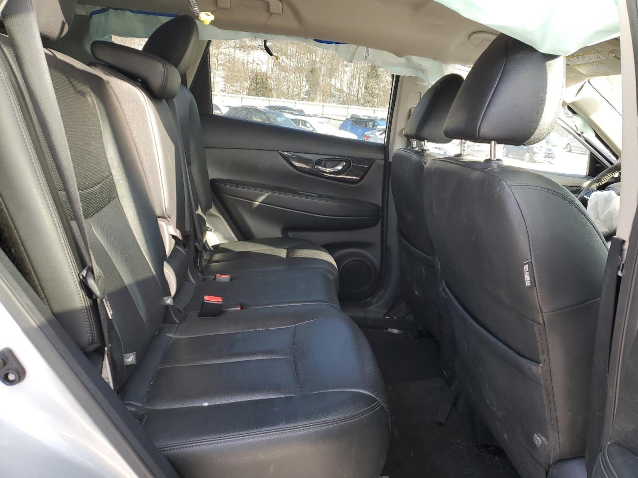 2020 Nissan Rogue - Image 11