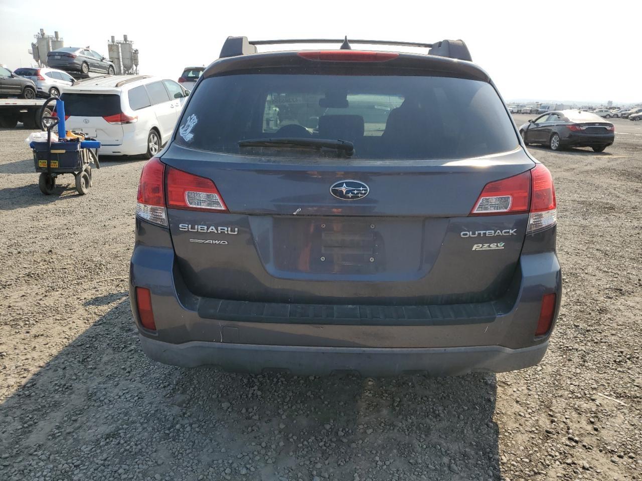 2014 Subaru Outback - Image 6