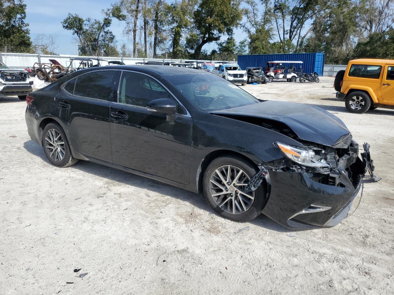 2018 Lexus ES - Image 4