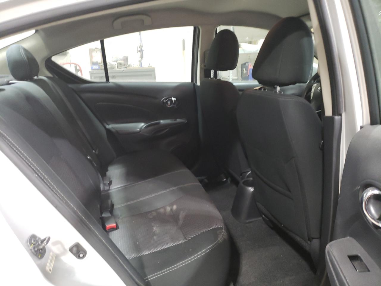 2019 Nissan Versa - Image 10
