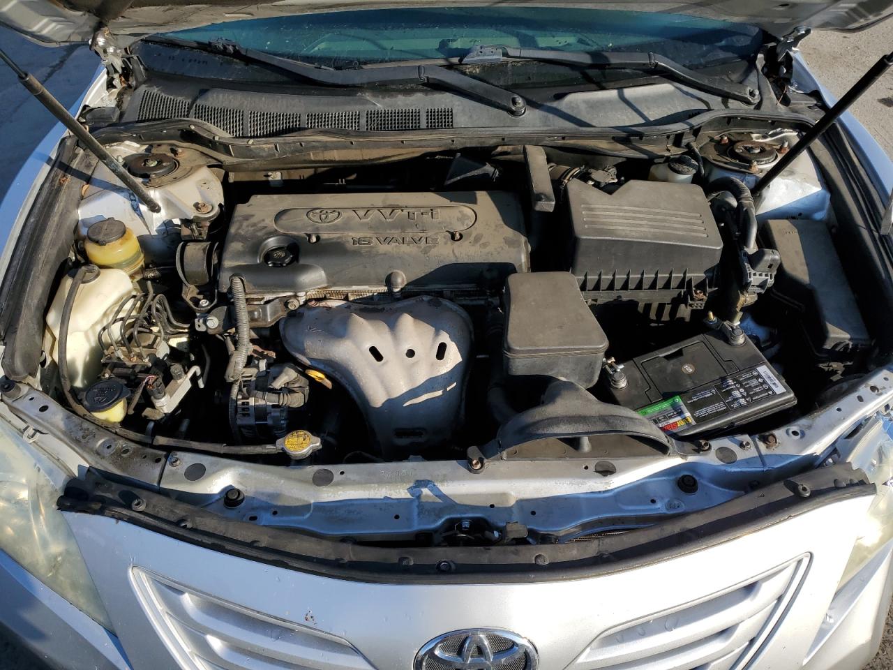 2009 Toyota Camry - Image 11