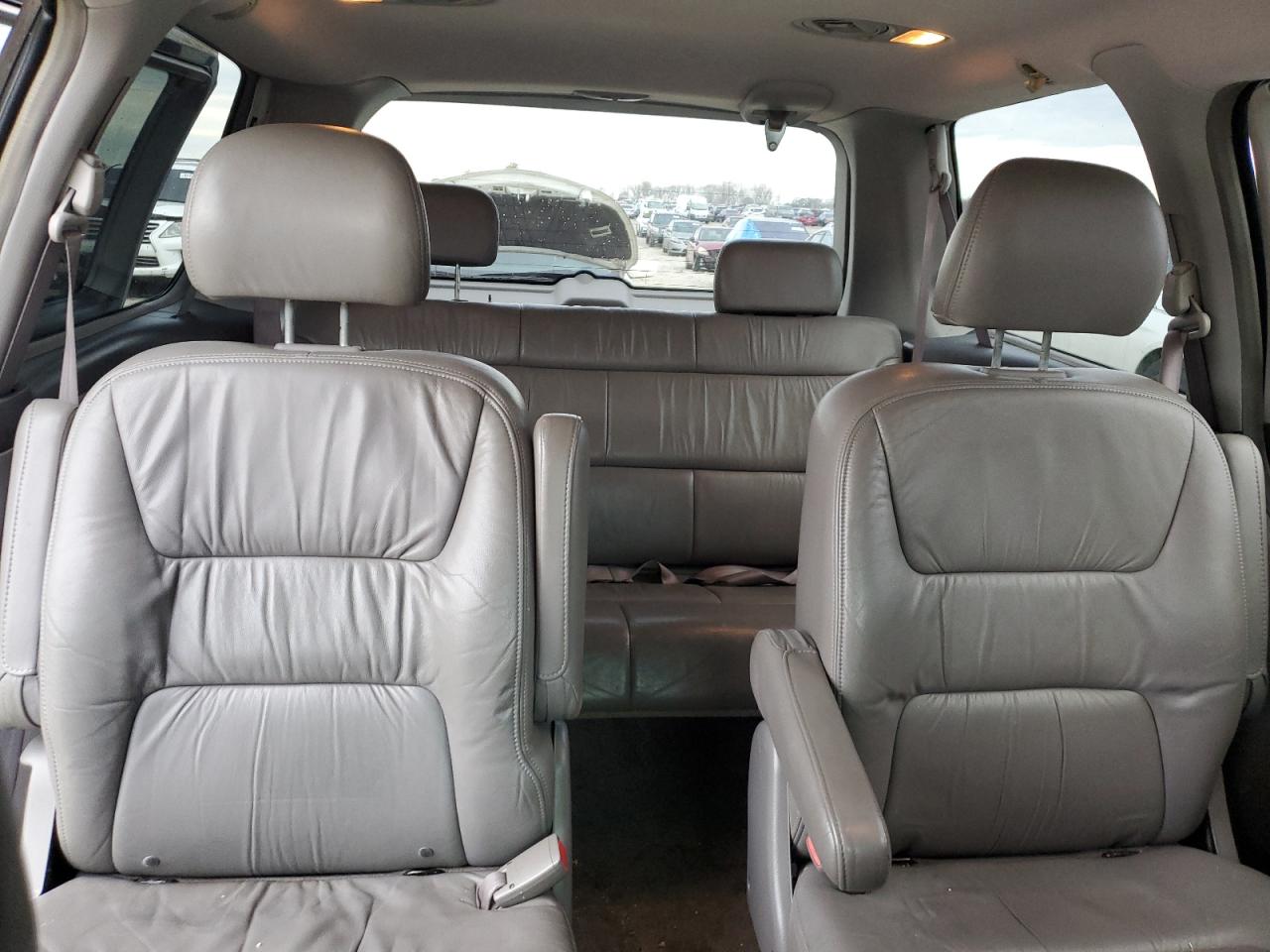 2003 Honda Odyssey - Image 10