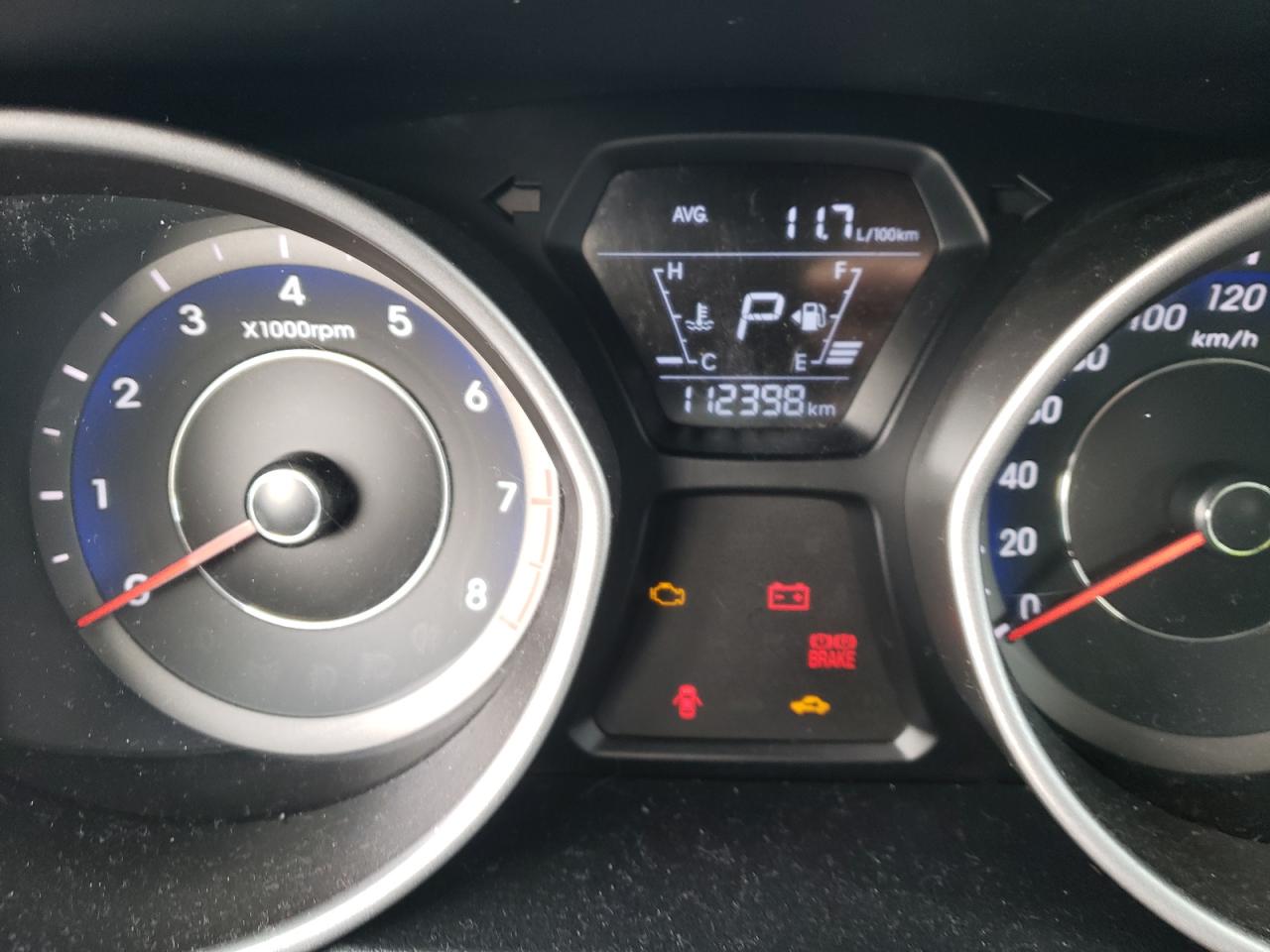 2015 Hyundai Elantra - Image 9