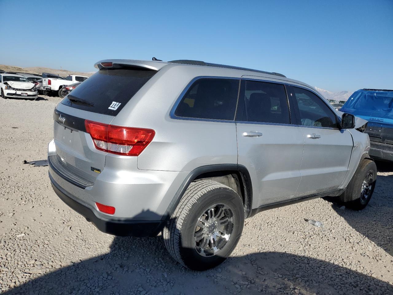2012 Jeep Grand Cherokee - Image 3