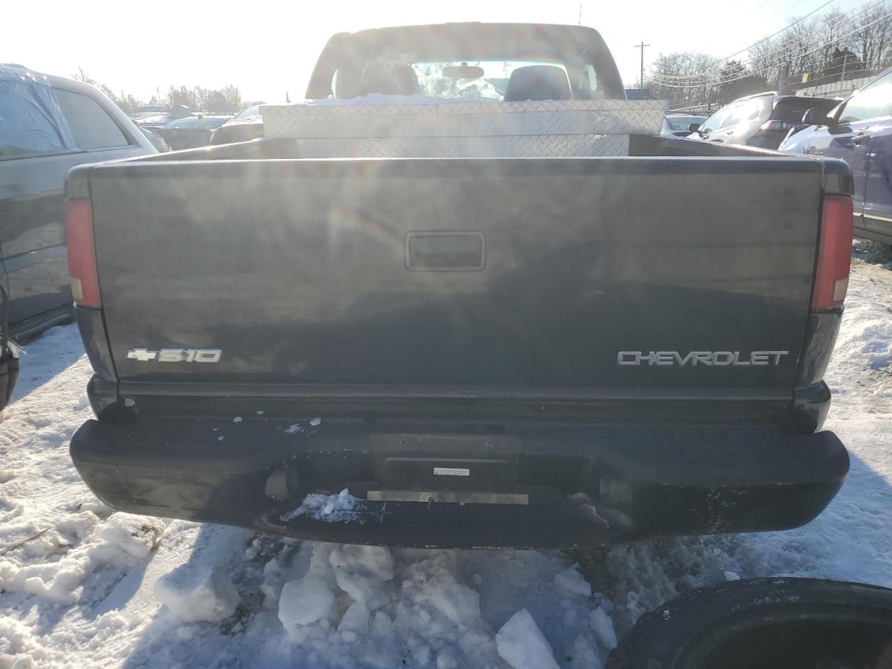 2003 Chevrolet S-10 Pickup - Image 6