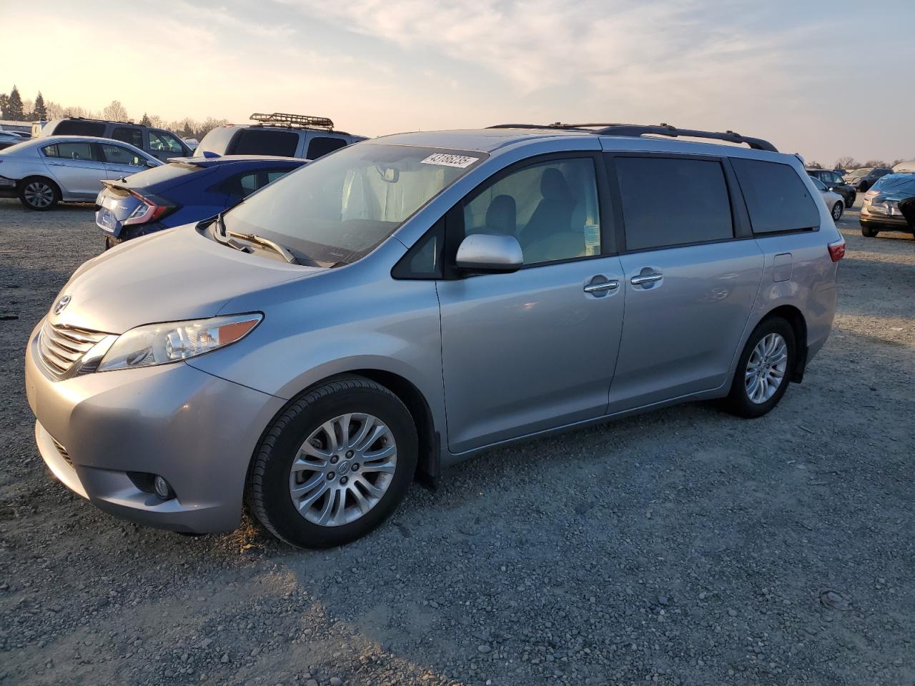 2017 Toyota Sienna - Image 1
