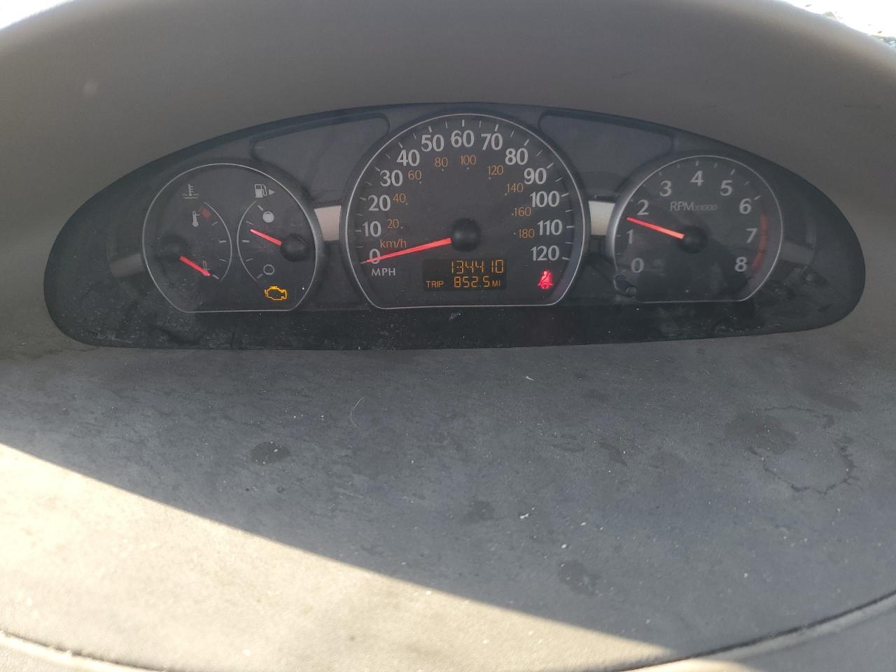 2004 Saturn ION - Image 9