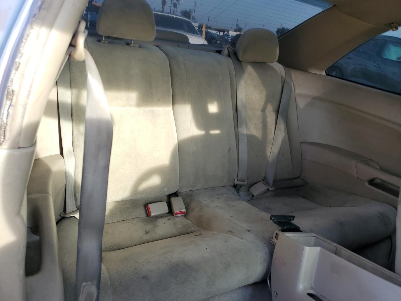 2004 Honda Civic - Image 10