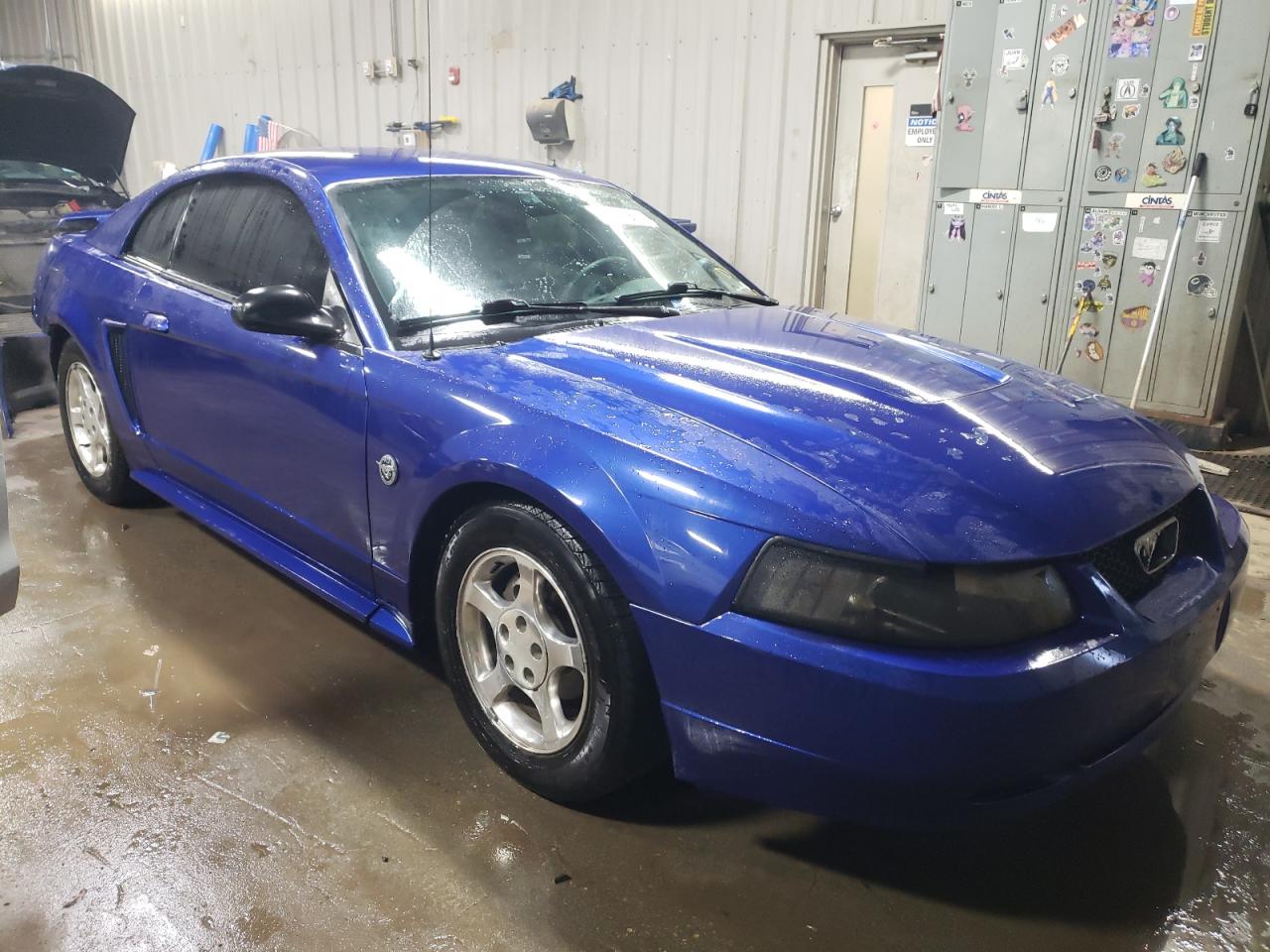2004 Ford Mustang - Image 4