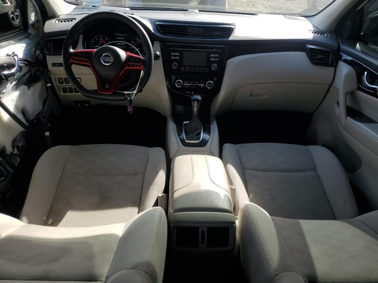 2018 Nissan Rogue - Image 8