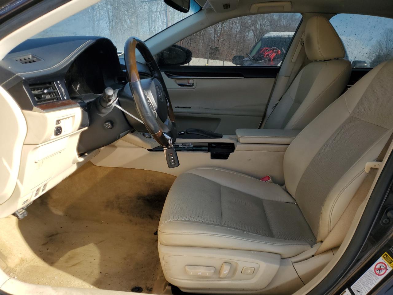 2014 Lexus ES - Image 7