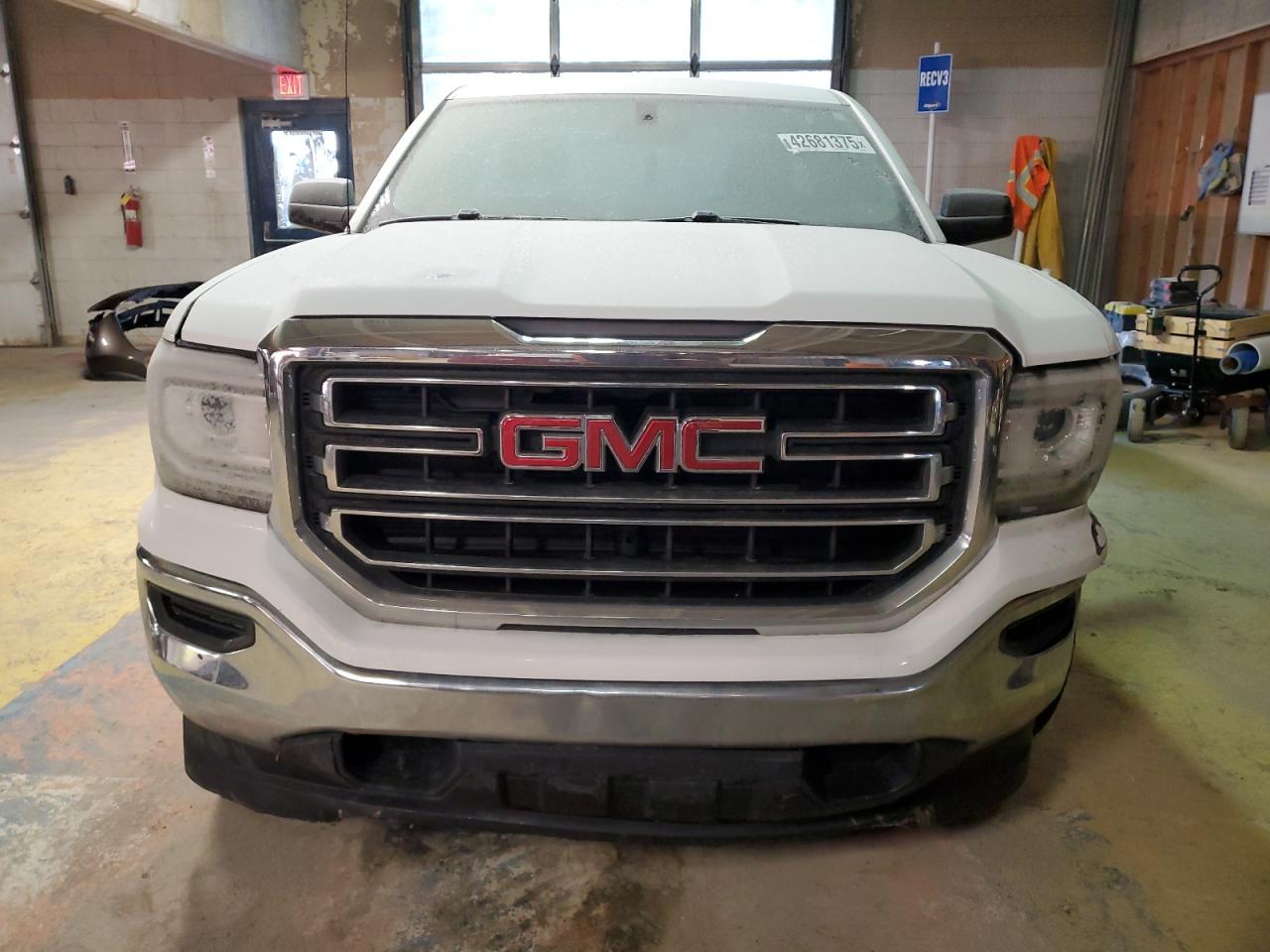 2018 GMC Sierra - Image 5