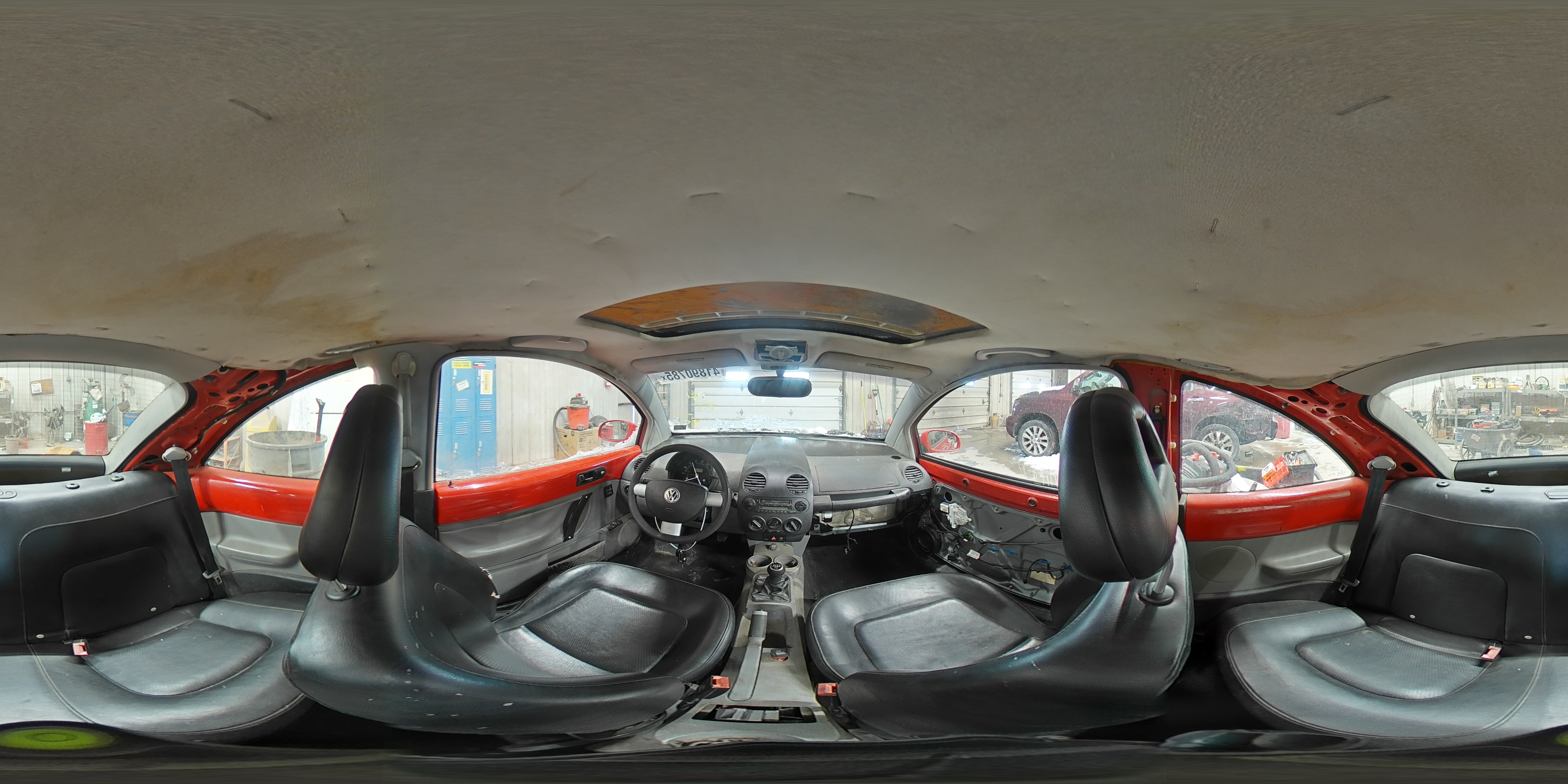 2001 Volkswagen Beetle - Image 13