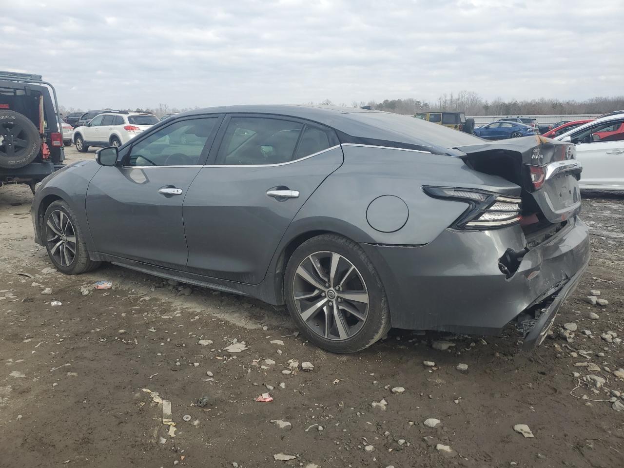 2020 Nissan Maxima - Image 2