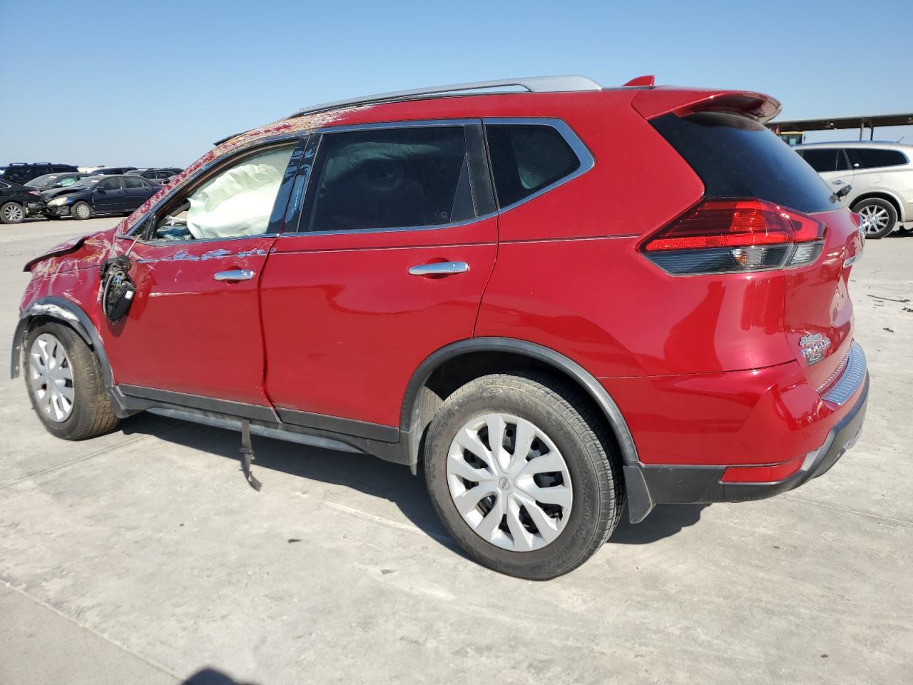 2017 Nissan Rogue - Image 2