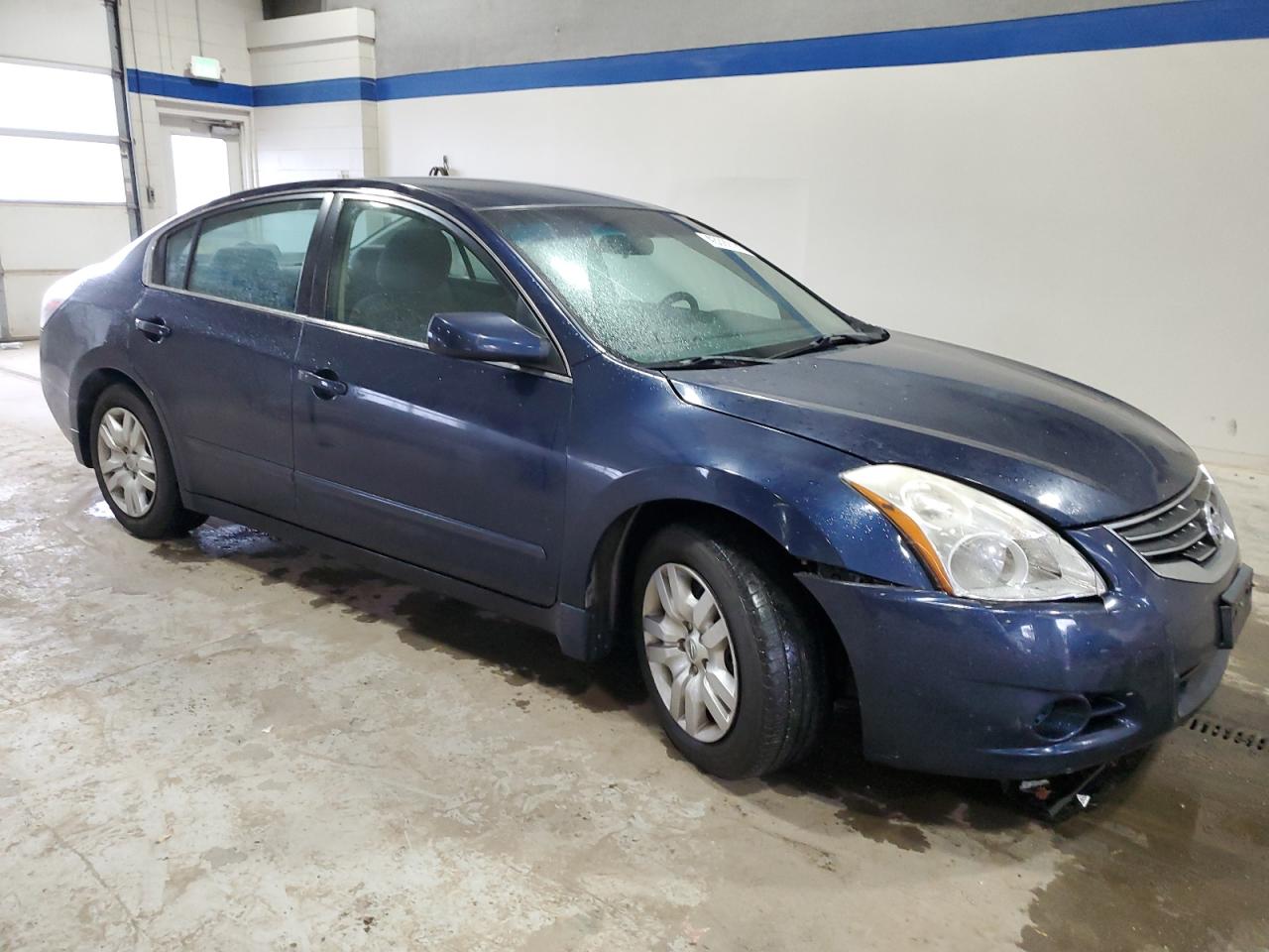 2010 Nissan Altima - Image 4