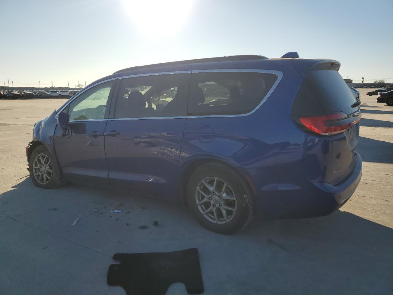 2021 Chrysler Pacifica - Image 2