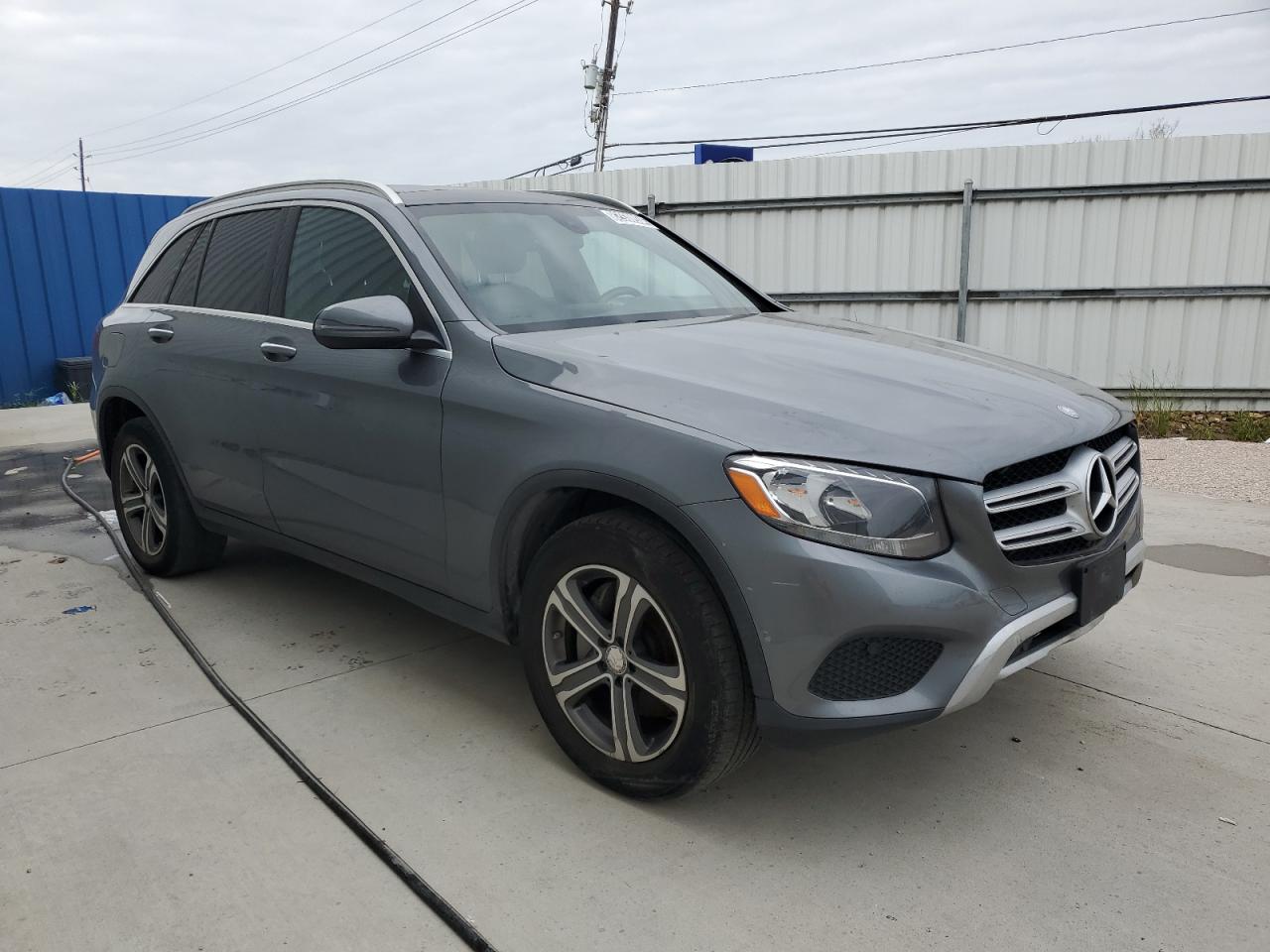 2017 Mercedes-Benz GLC - Image 4