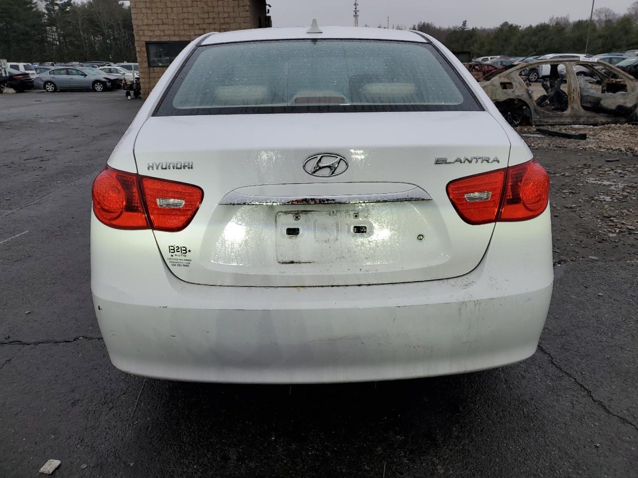 2010 Hyundai Elantra - Image 6