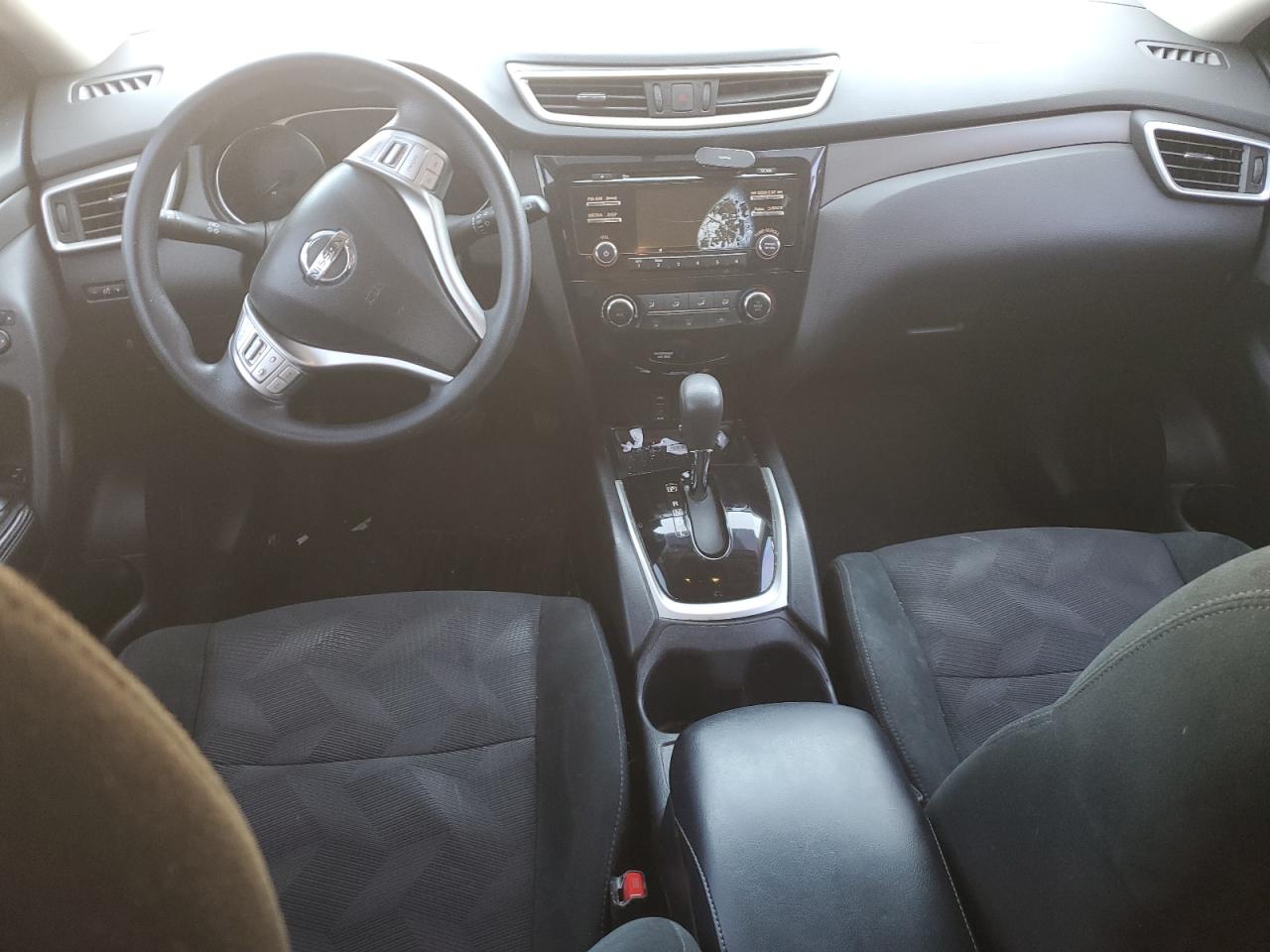 2016 Nissan Rogue - Image 8