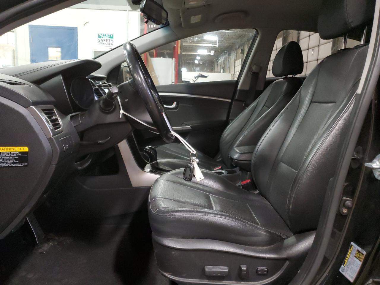 2014 Hyundai Elantra - Image 7
