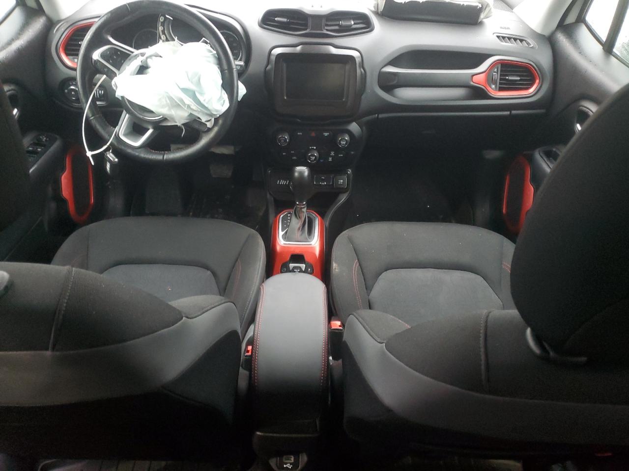 2019 Jeep Renegade - Image 8