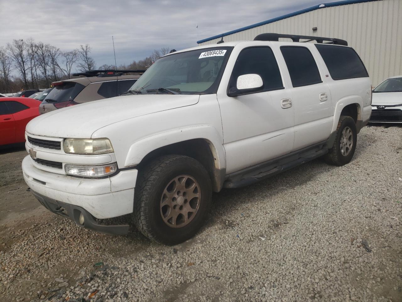 2005 Chevrolet Suburban - Image 1