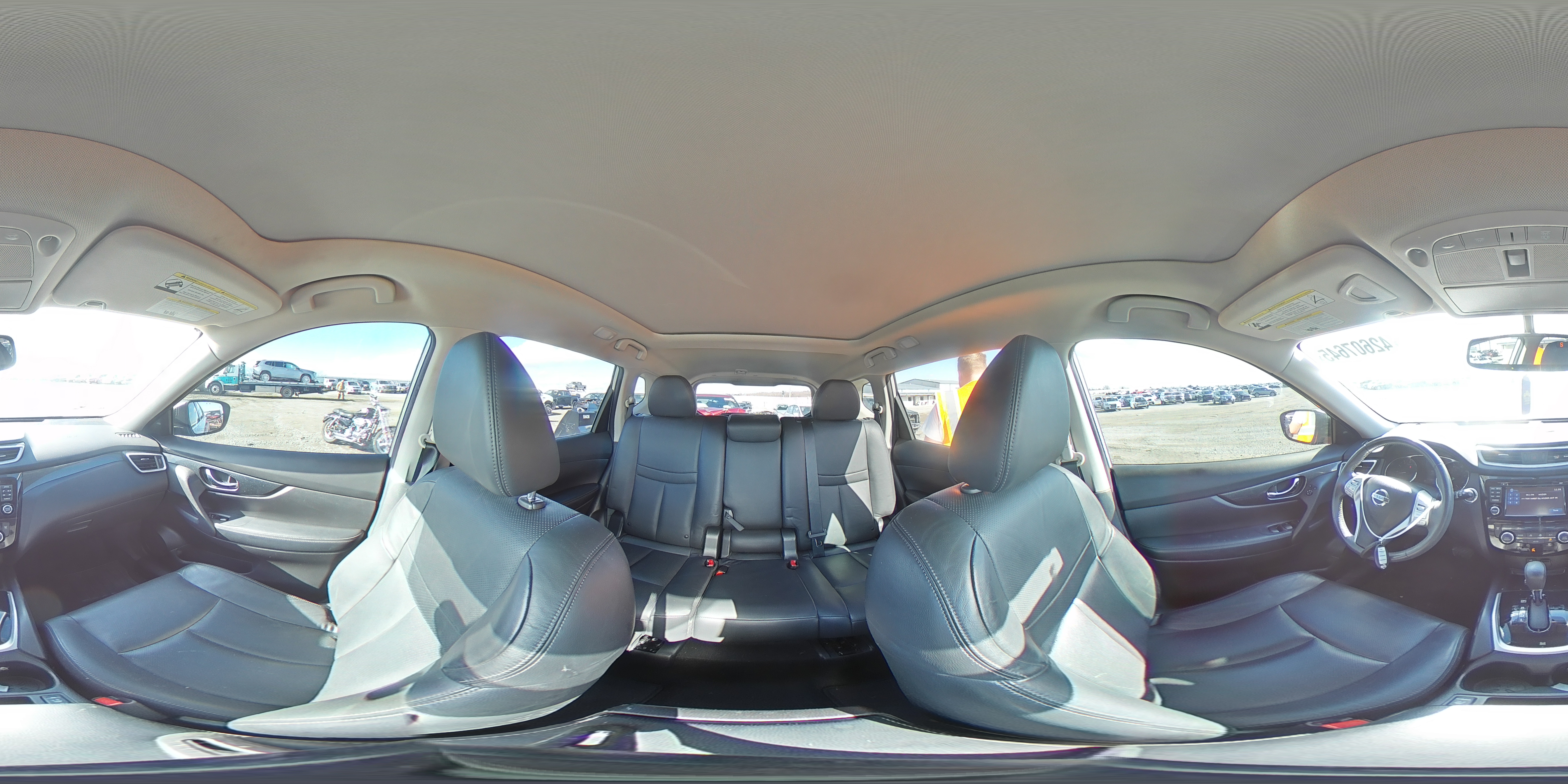 2015 Nissan Rogue - Image 14