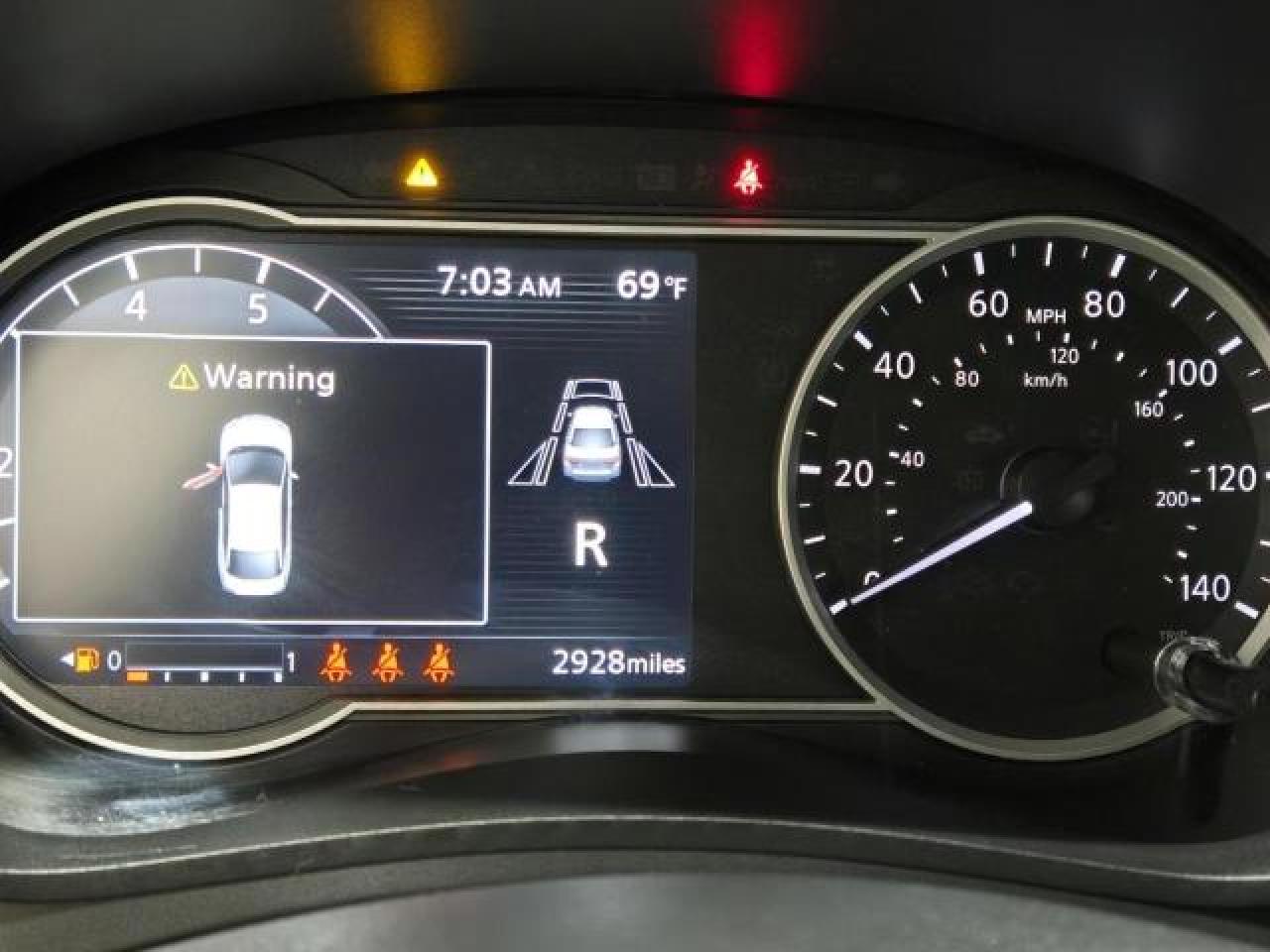 2024 Nissan Versa - Image 8