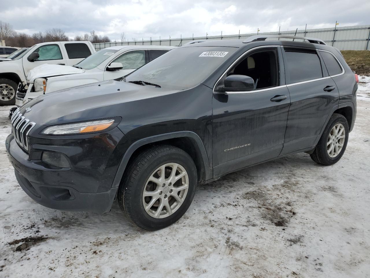 2016 Jeep Cherokee Latitude for Sale in Portland, MI - Burn