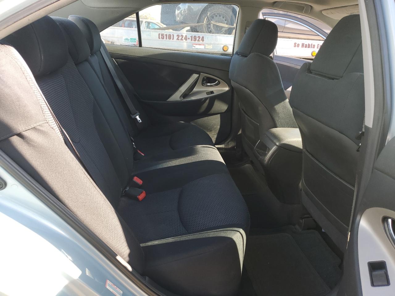 2009 Toyota Camry - Image 10