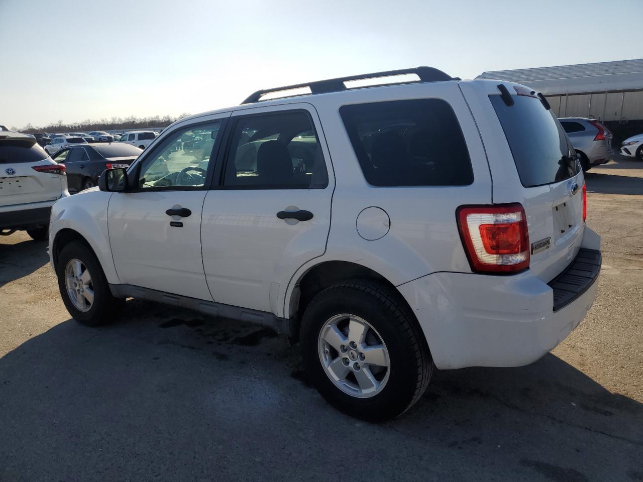 2010 Ford Escape - Image 2