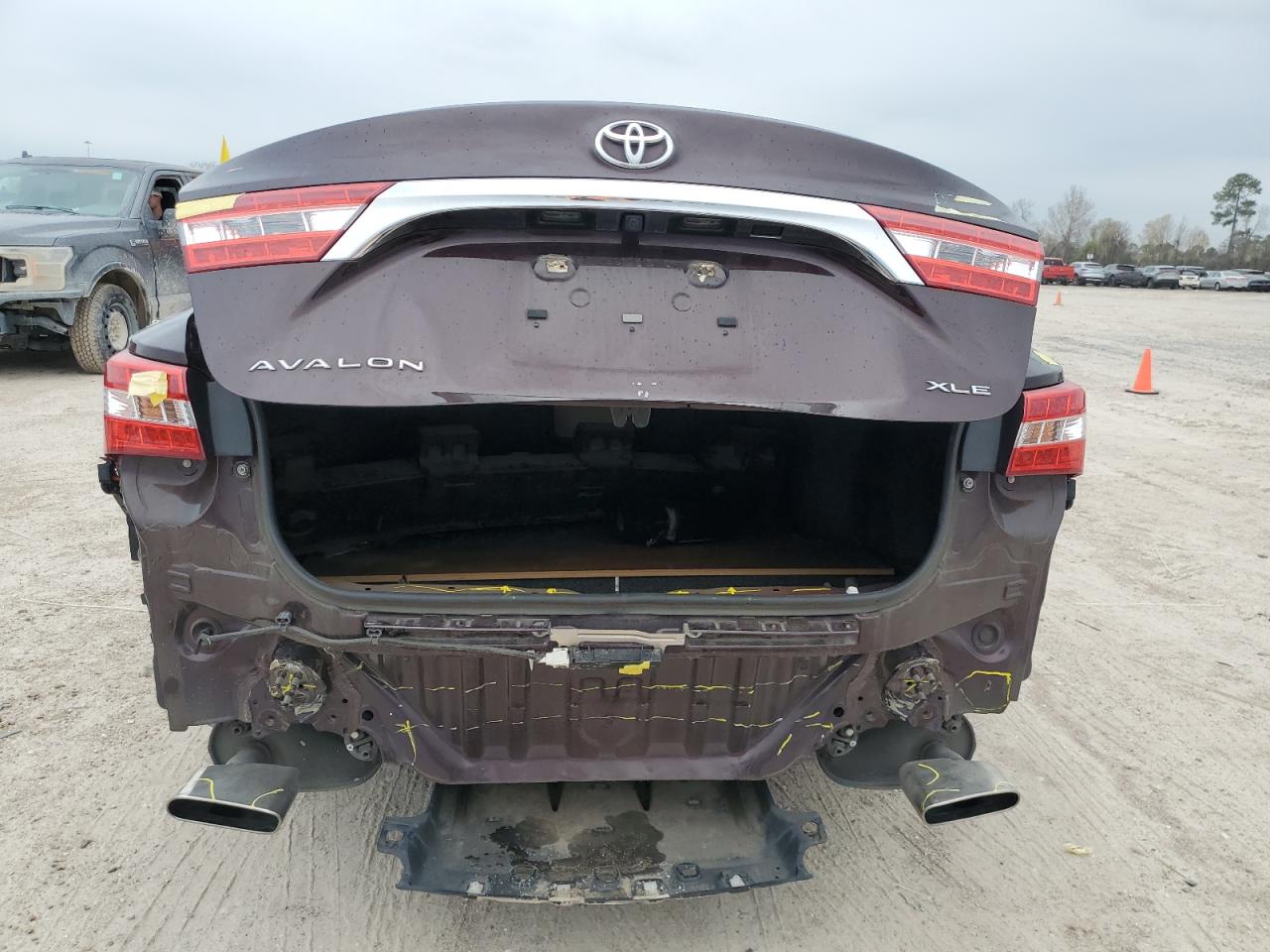 2015 Toyota Avalon Xle VIN: 4T1BK1EB4FU140925 Lot: 86825014