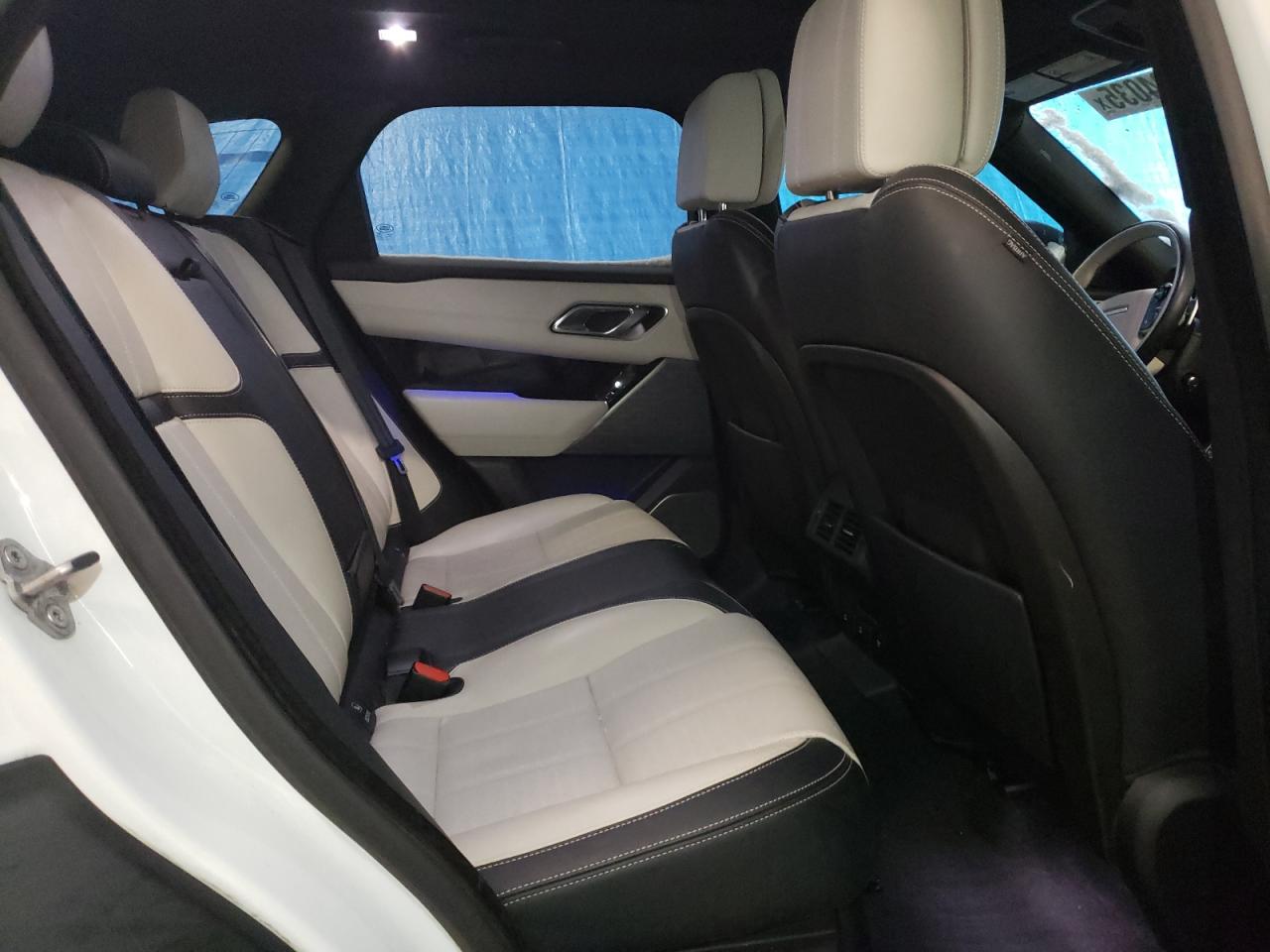 2018 Land Rover Range Rover - Image 12