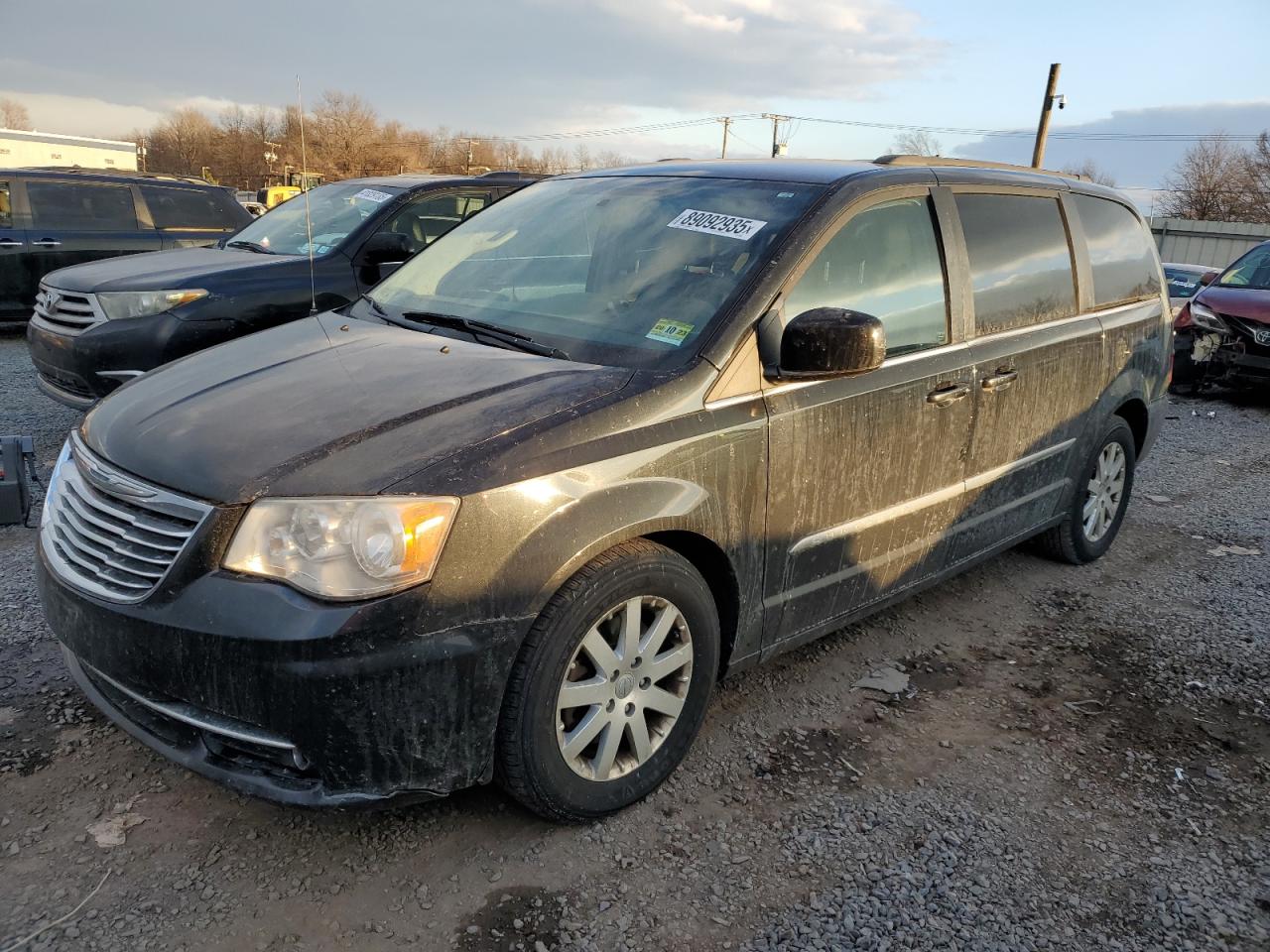 VIN 2C4RC1BG9ER208681 2014 CHRYSLER MINIVAN no.1