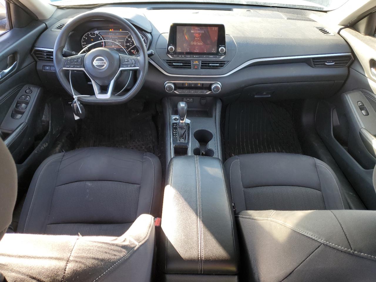 2020 Nissan Altima - Image 8