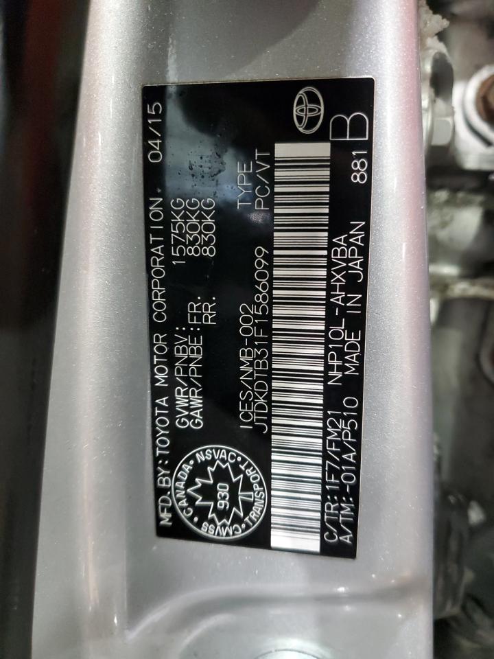 2015 Toyota Prius - Image 12